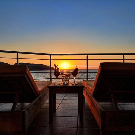 Faros Luxury Suites マラトポリス エクステリア 写真