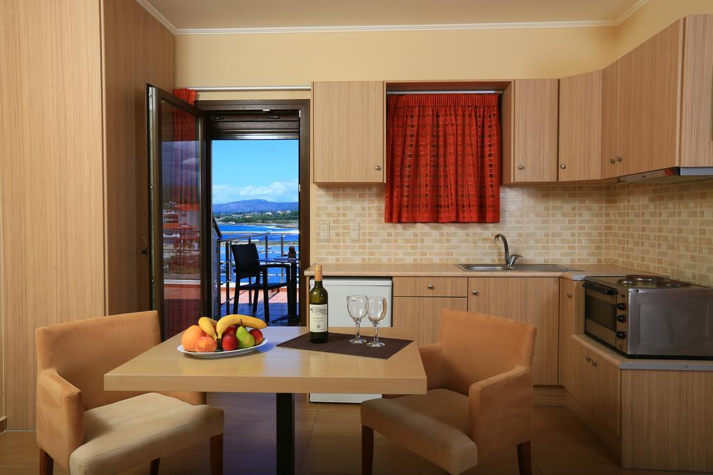 Faros Luxury Suites マラトポリス エクステリア 写真