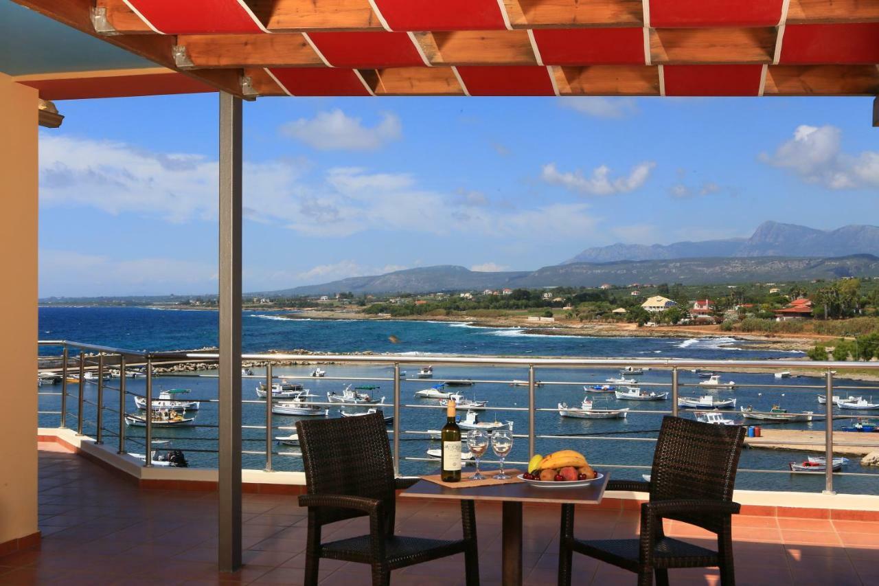Faros Luxury Suites マラトポリス エクステリア 写真
